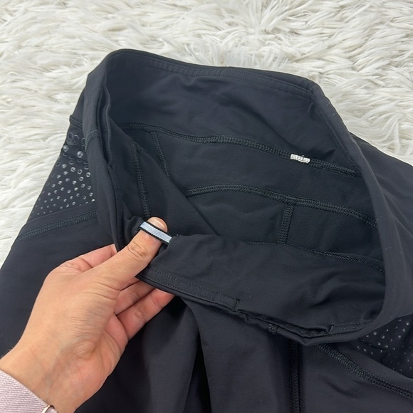 Lululemon Run: Shorty Short Black - Picture 5 of 7